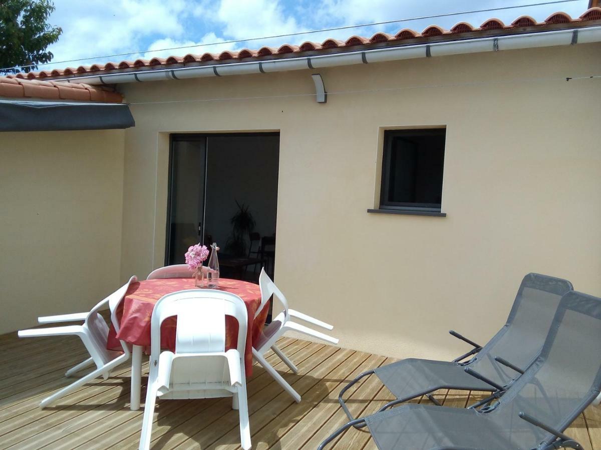 Au Refuge Des Farfas Apartment Saint-Paul-en-Pareds Exterior photo